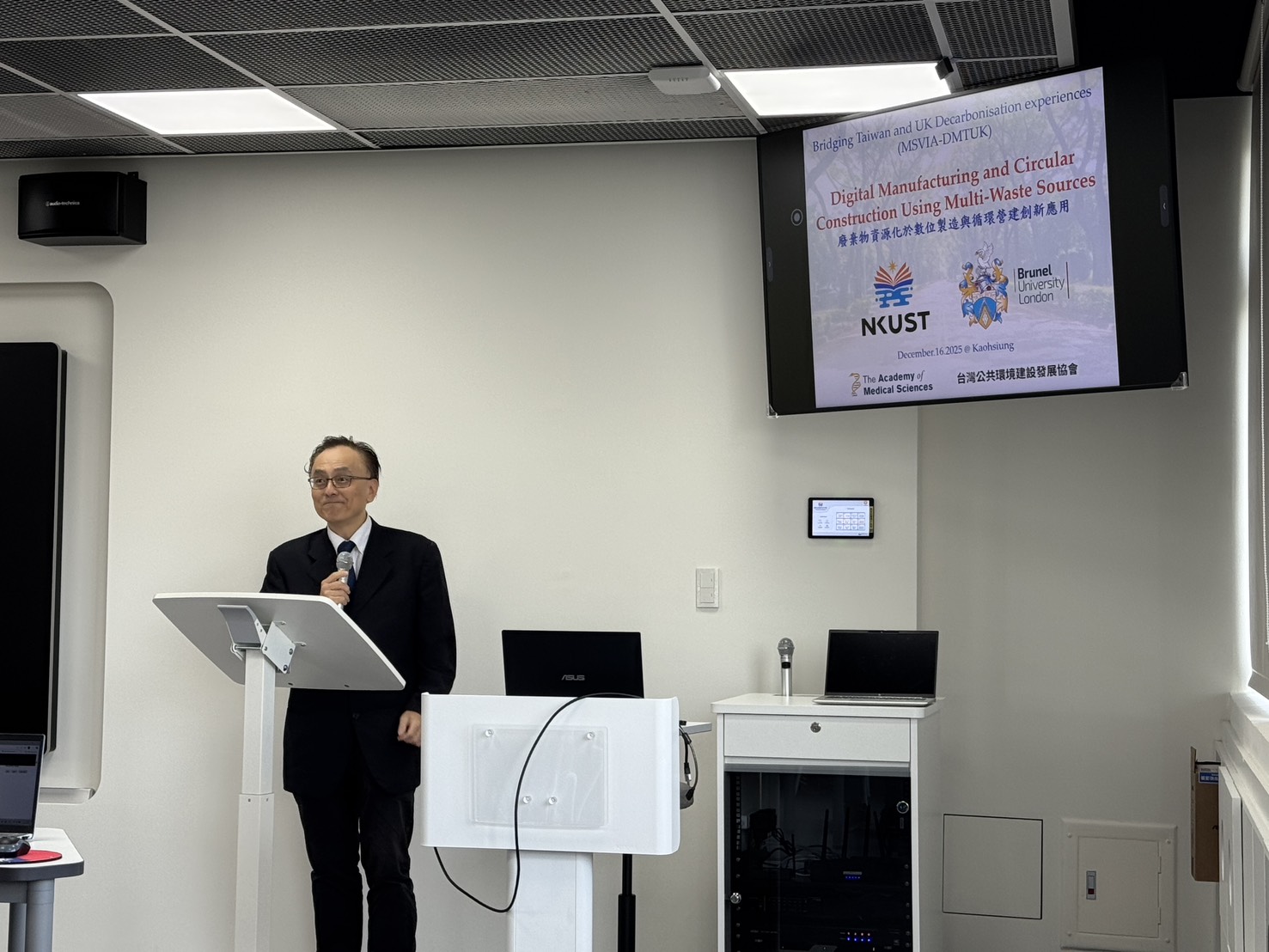 國立高雄科技大學學務長 許鎧麟教授